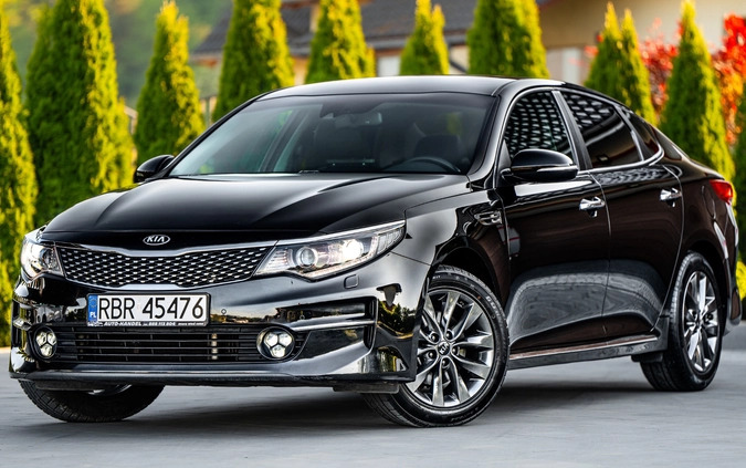 Kia Optima cena 58900 przebieg: 199600, rok produkcji 2016 z Brzozów małe 742